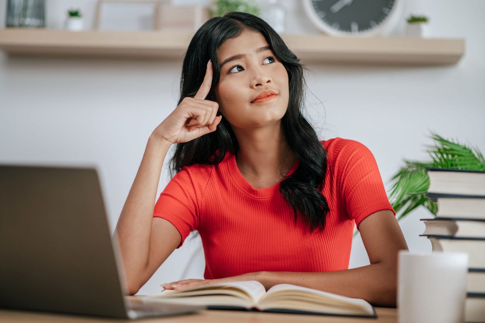 <a href="https://www.freepik.com/free-photo/young-woman-working-with-laptop-desk-thinking-about-solving-problems_20616045.htm#fromView=search&page=1&position=0&uuid=d534b150-e300-4015-a9bb-4b6e90cb1072">Image by jcomp on Freepik</a>